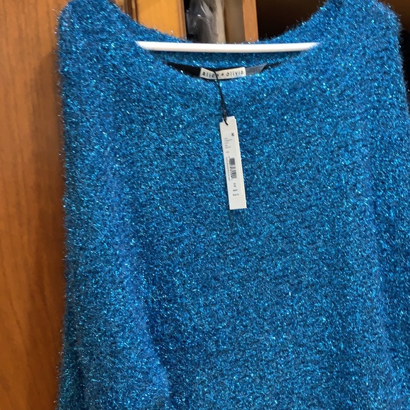 Alice and Olivia Blue sweatshirt - Picture 5 of 6
